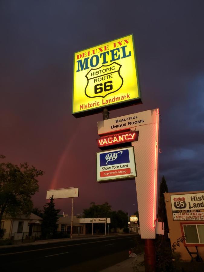 Deluxe Inn Seligman Kültér fotó