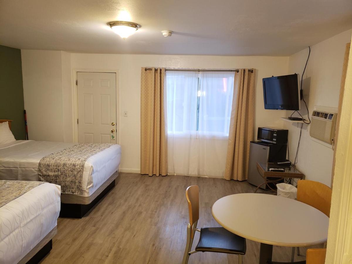 Deluxe Inn Seligman Kültér fotó