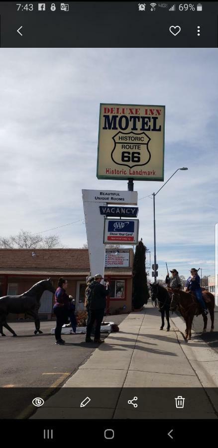 Deluxe Inn Seligman Kültér fotó