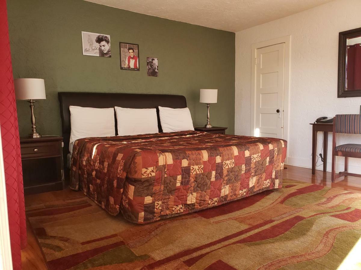 Deluxe Inn Seligman Kültér fotó