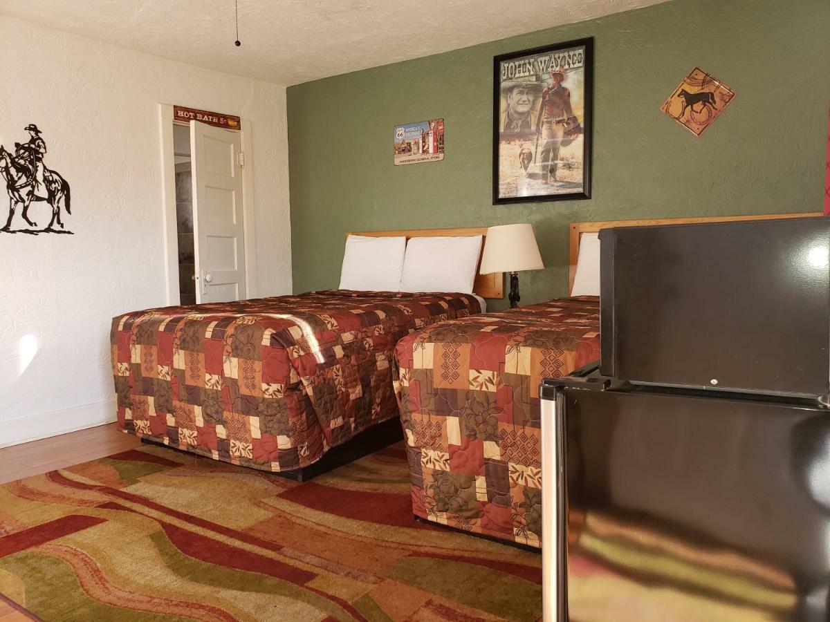 Deluxe Inn Seligman Kültér fotó